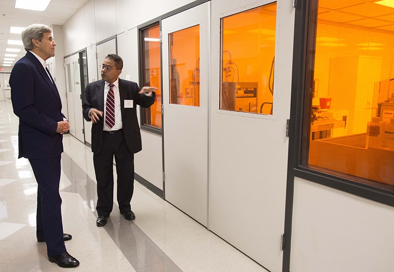 John Kerry looking into Pickle Research campus lab