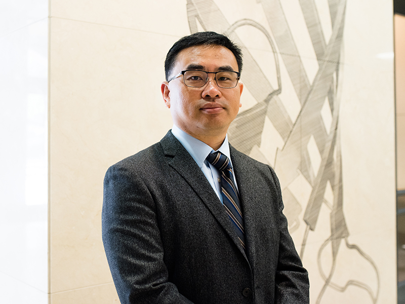 Ren Pengyu, professor of biomedical engineering at UT Austin